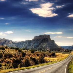 时间是条河流 埋藏着过去（时间煮雨）