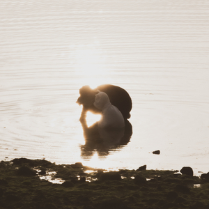 우리 서로 마주 보며