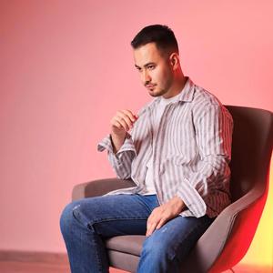 Shek Shek (Shekilli) Yulduz Usmonova