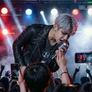 갈증 (Thirst) by YЦΠSΛMΛ