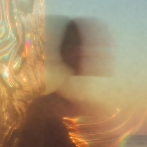 城市霓虹 染透了夜色