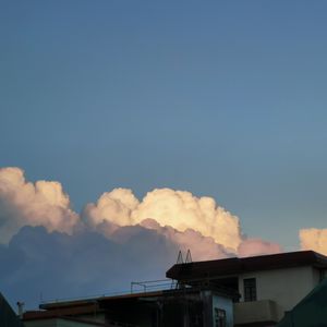 初遇你时极光都出现在我眼里