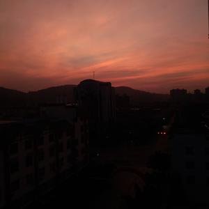 E V E R Y T H I N G(Prod by Leyoo17)