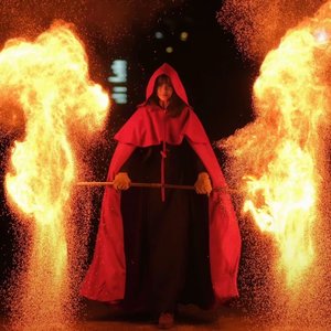 焦小飞-焦小飞-牵丝戏(立体环绕DJ版)（焦小飞 remix） 伴奏（焦小飞 remix）