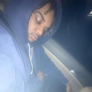 hi (feat. Lil Talla)