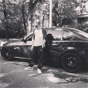 Strippenzieher / Ringleader