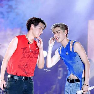 ไม่ปล่อยมือ （不放手）- Billkin、PP Krit（PATTAYA）