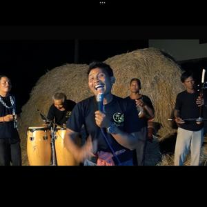 បេីគេស្អាតជាងខ្ញុំ តាវ៉ន ស្គរដៃ