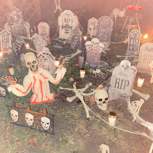 Halloween (The Skeleton in the Closet) (Demo)