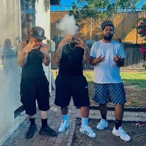 Flockaholics (feat. RiskTakerBeezy & ONBKRITTER)