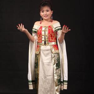 Duulmaar duulmaar Aaw eej hoyor mini