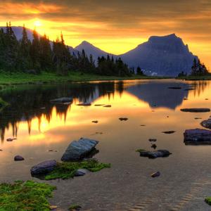 街道的歌声悠扬