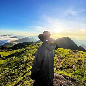 彼岸花开，此岸凋零