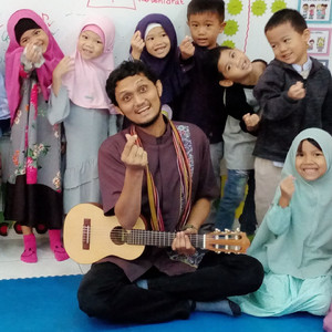 Senangnya naik kereta