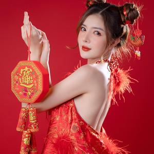 I vaguely call love from far away