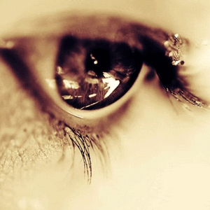 流星划落的雨夜