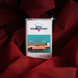 S12 (In Lace Gloves)