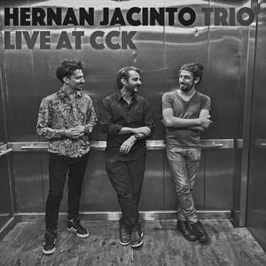 Estreno (En Vivo)