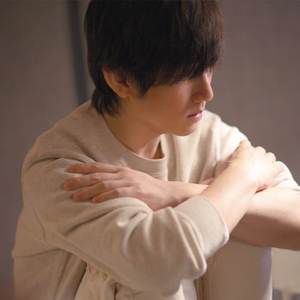 Dưới Những Cơn Mưa