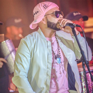 Felices los 4 (En Vivo)