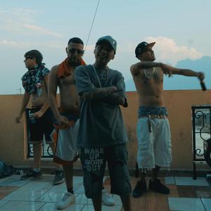 Esta pendejo o que (feat. Richard Ahumada & Serie LVDB)