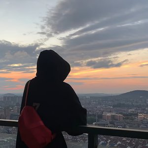 你把我当过客 我把你当归人