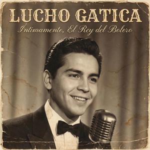 Suplicando a la Cruz