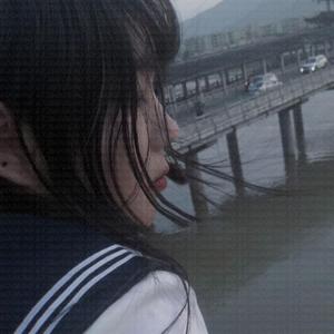 安娜的橱窗_是瑶