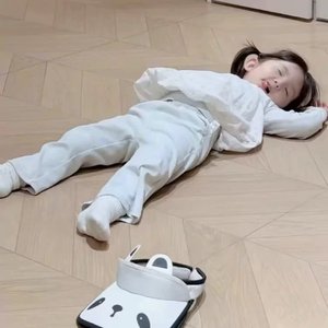 覃丽玲and刘欣晨