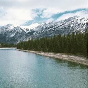 马背上的萨日朗