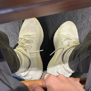 少数派报告（翻自 Tizzy T）