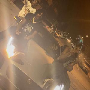 Robbery (feat. Raphii)