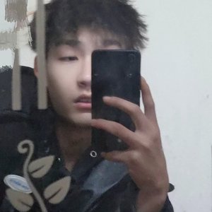 某某