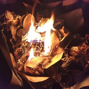 我们活在爱情的时差里