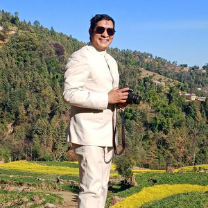 GHUMAULA YO AAFNAI DESH MA