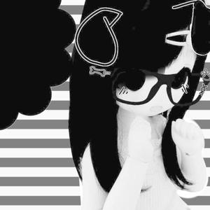 everybody knows me (feat. pink luu)