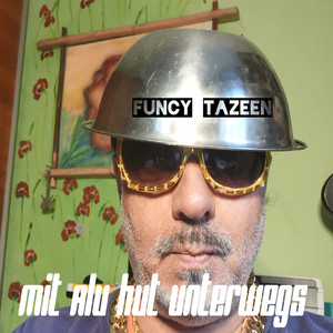 Mit Aluhut unterwegs