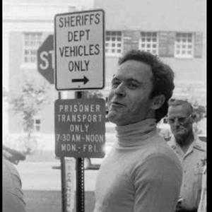 Ted Bundy (feat. Paulo Rarri)