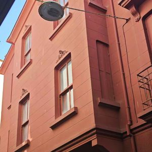 第七个街角的邮筒