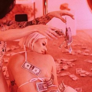 Whitney (feat. Texako)