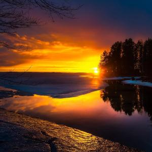 卡农-[3D环绕版]（Gv文文 remix）