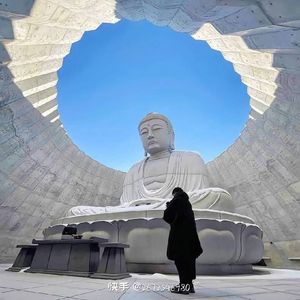 吻落春衫薄