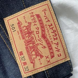 Hefty (feat. Dylvinci)