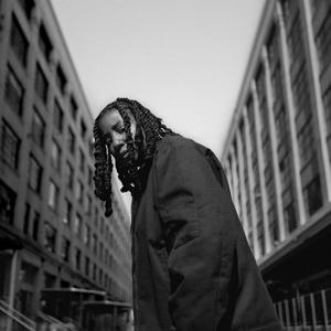 Stay Away (feat. DJ AYESARRUGH, TOMMI & Pookie)