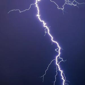 烟花短暂我们永恒