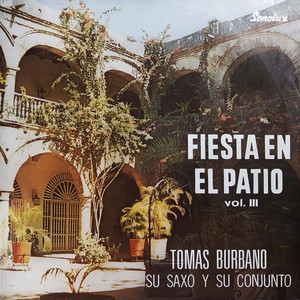 El Encatador De Serpientes, En Un Bosque De La China