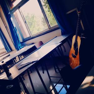 从前有只白色的猫跃过课桌奔向了我（feat.Gz）