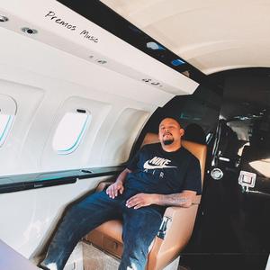 Los Momentos (feat. Daga Beatmaker)