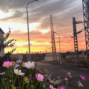 想知道在盛夏的晚上有没有机会跟你一起看夜色(Prod by:GOAT CREW/MEGA)