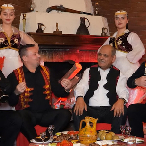 Jena shoke jena arshik